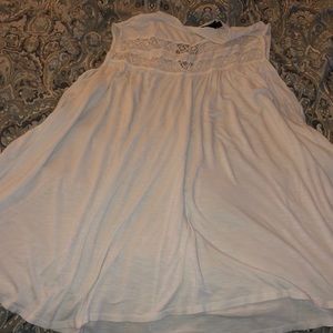 Gently used Apt 9 tunic length sleeveless shirt
